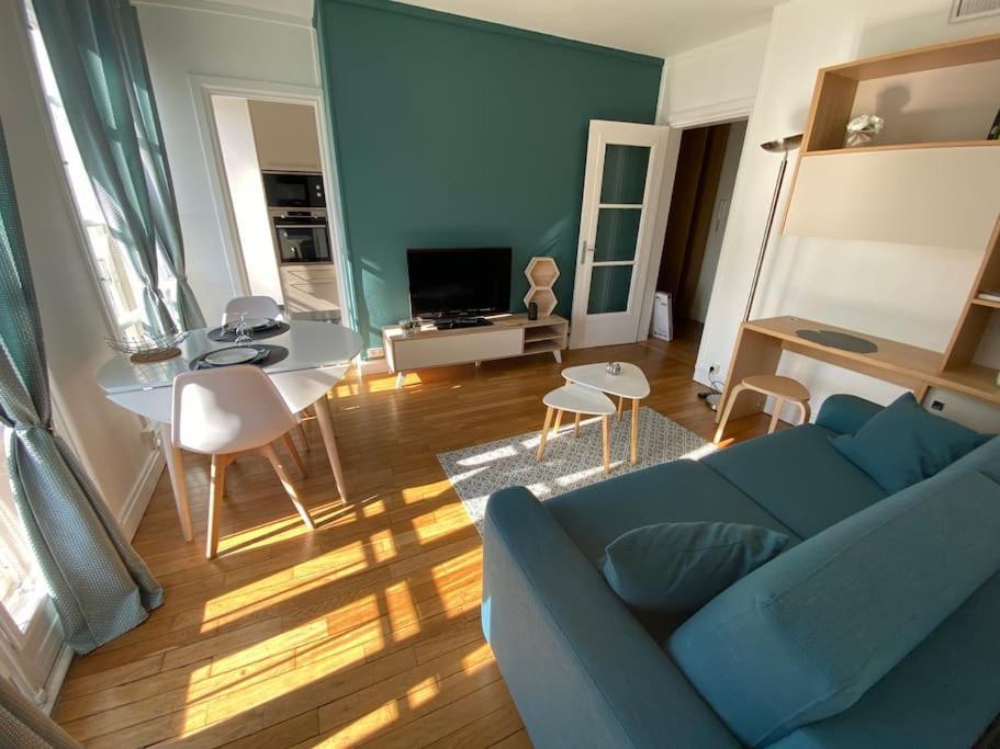 Appartement Perret Vue Sur Mer Le Havre Esterno foto